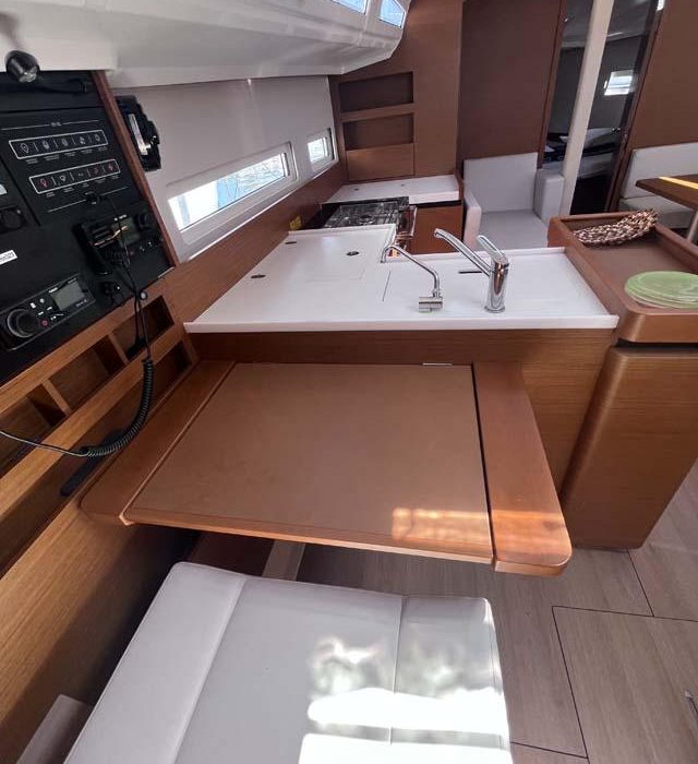 Tu Tamo 3 | Sun Odyssey 410 photo 8