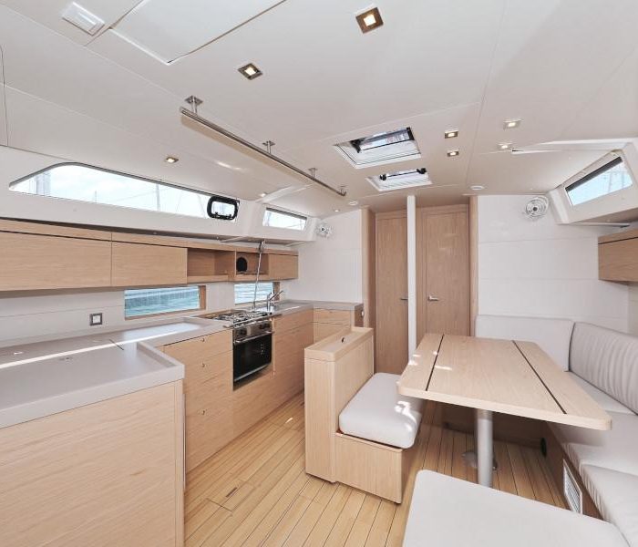 MR. WHITE | Oceanis 46.1 photo 24