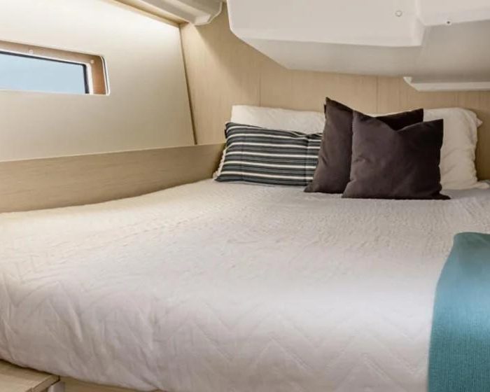 Moorings 42.3 Exclusive | Oceanis 40.1 photo 6
