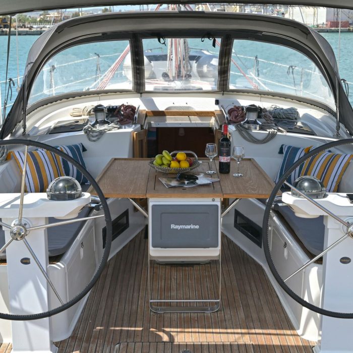 Nouvelle Vague | Bavaria Cruiser 45 photo 2