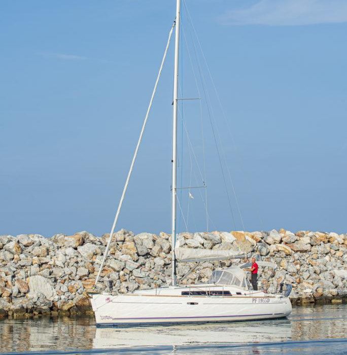 Rebecca | Oceanis 34 photo 3
