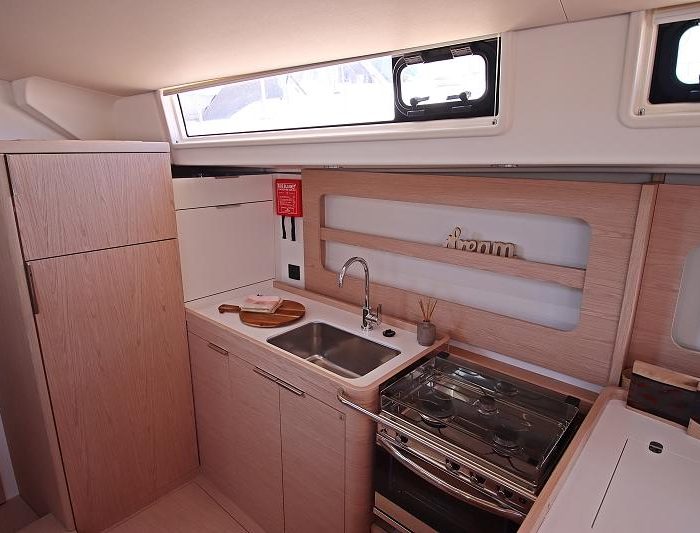 White Bird | Oceanis Yacht 54 photo 22