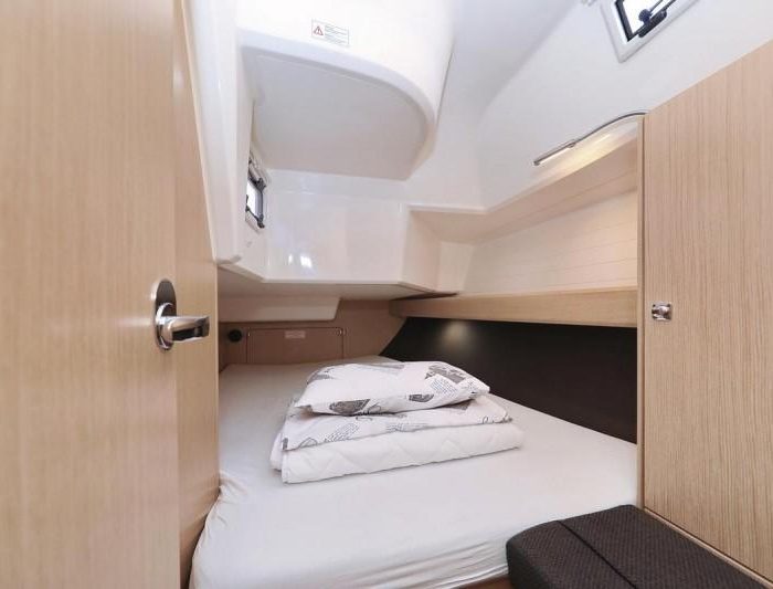 Sofija | Bavaria Cruiser 37 photo 12