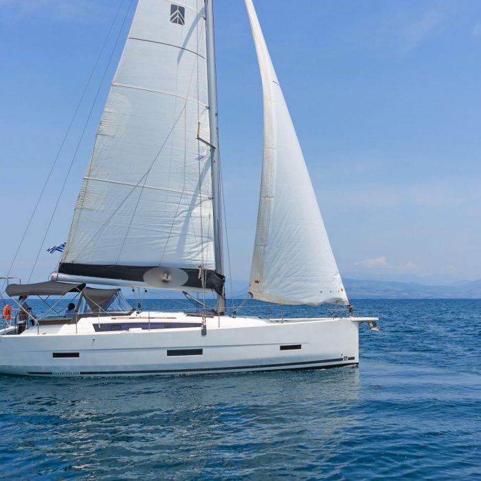 Ocean Wisper | Dufour 430 photo 1
