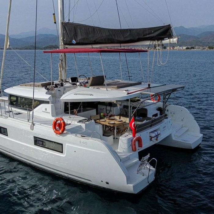 Hydra | Lagoon 46 photo 24