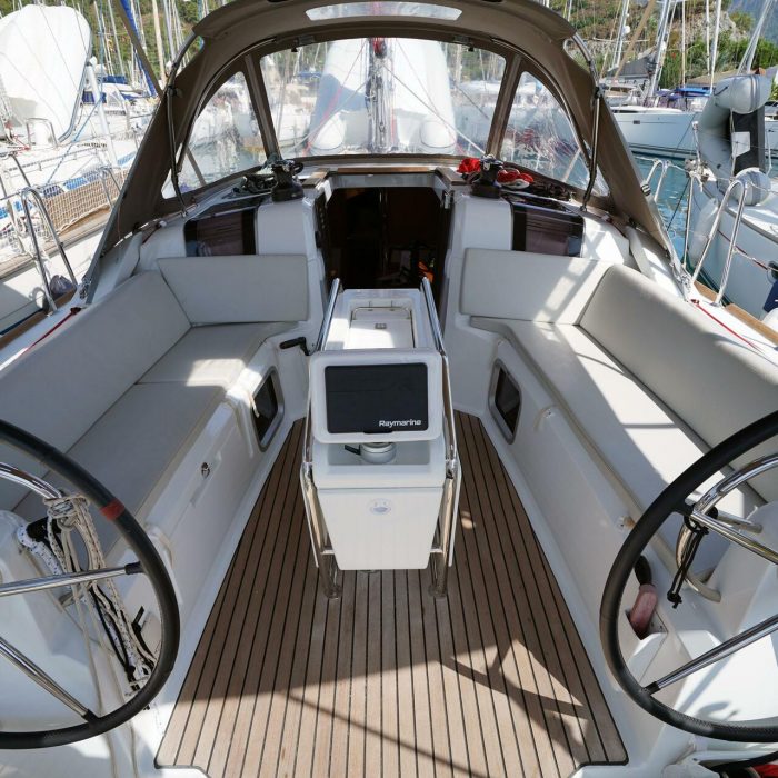 Gin Fizz | Sun Odyssey 389 photo 4