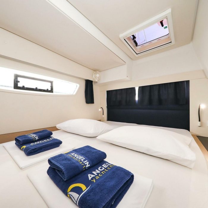 Nina V | Fountaine Pajot Saona 47 Quintet photo 29