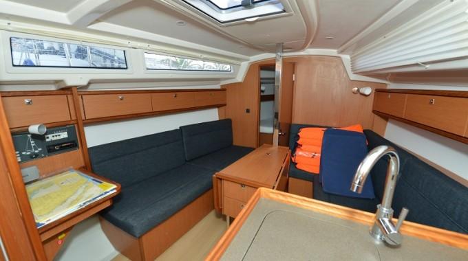 Ami | Bavaria Cruiser 33 photo 5
