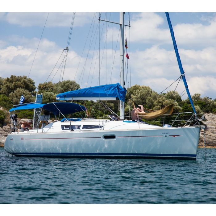Lauren | Sun Odyssey 36i photo 4 Lauren | Sun Odyssey 36i photo 4
