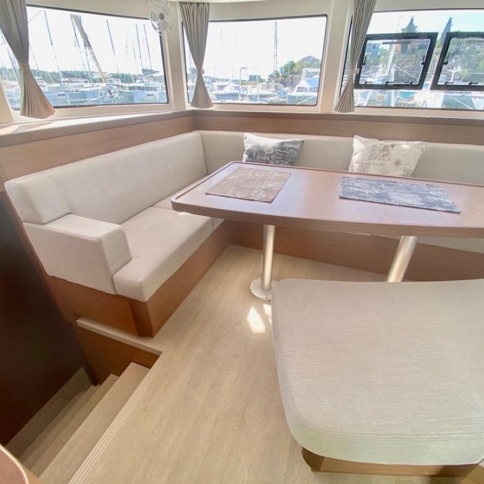 GRAND DELUXE II | Lagoon 42 photo 4