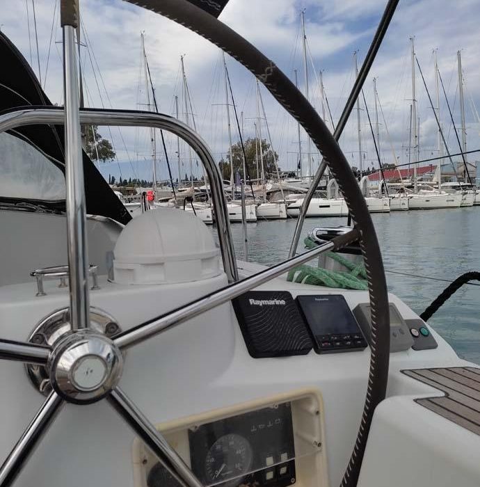 Miss Elli | Sun Odyssey 44 i photo 2