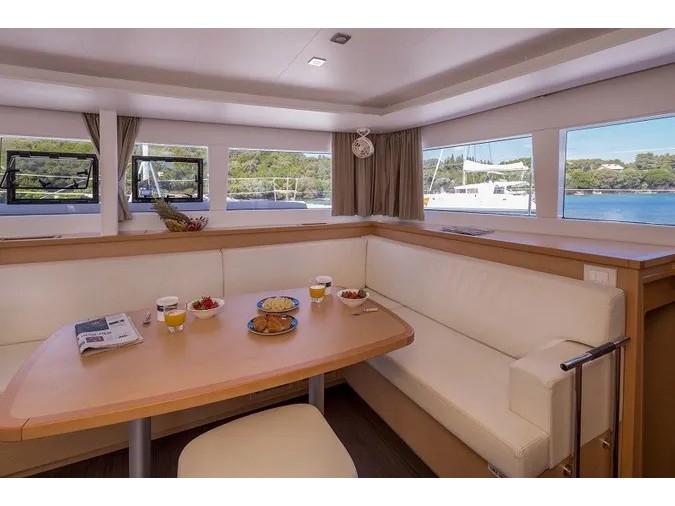 Gin Tonic | Lagoon 450 Fly photo 11 Gin Tonic | Lagoon 450 Fly photo 11