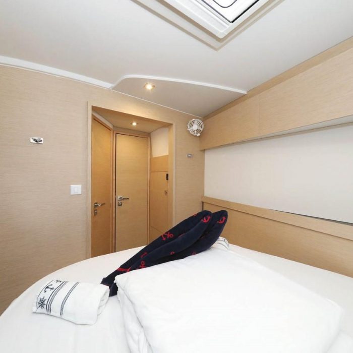 Crazy Diamond | Fountaine Pajot Astrea 42 photo 14
