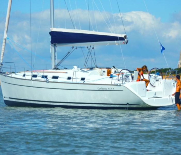 Velasquez | Cyclades 43.4 photo 1