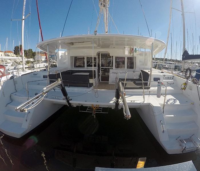 Zuzo 2 | Lagoon 450 photo 13