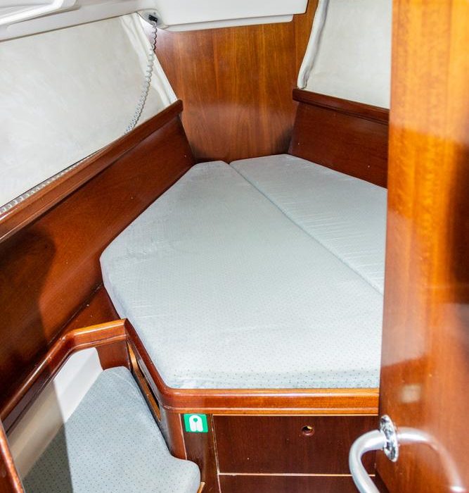 Kleio | Oceanis 381 photo 8