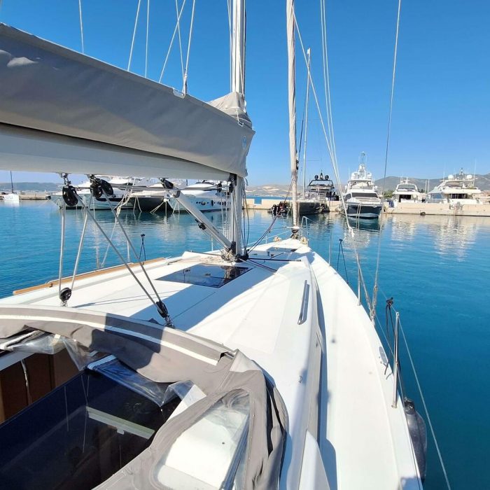 Sunny Day | Hanse 388 photo 5