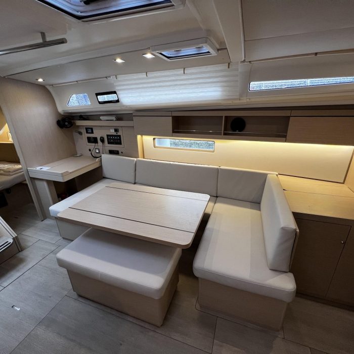Aglaia | Oceanis 40.1 photo 11