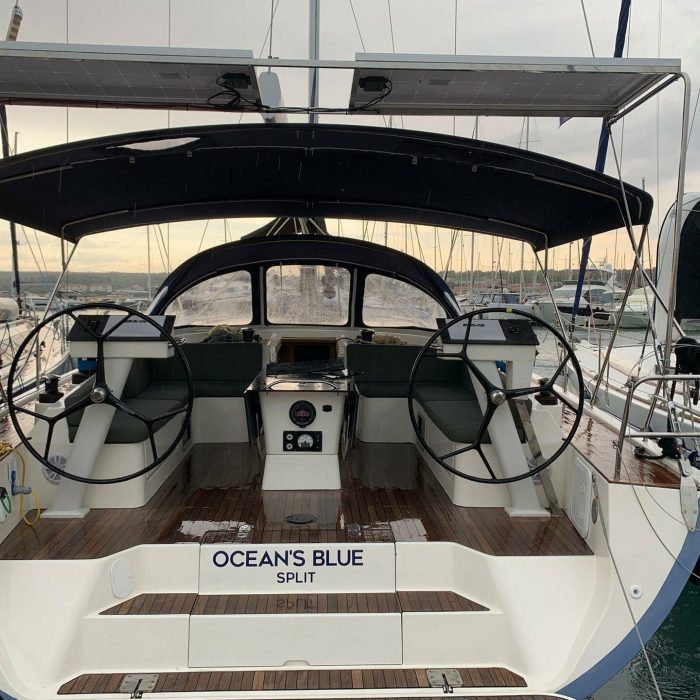 OCEAN'S BLUE photo 9