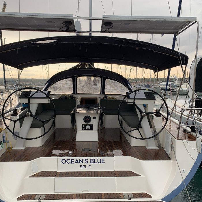 OCEAN'S BLUE photo 9