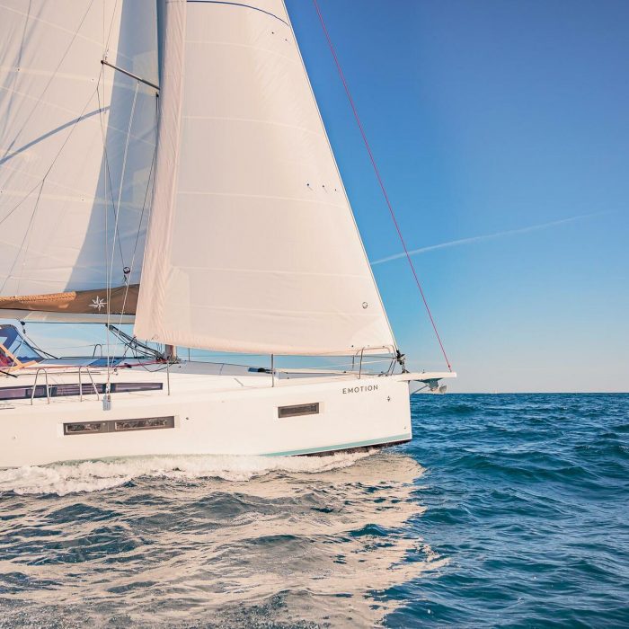 Emotion | Sun Odyssey 410 photo 1