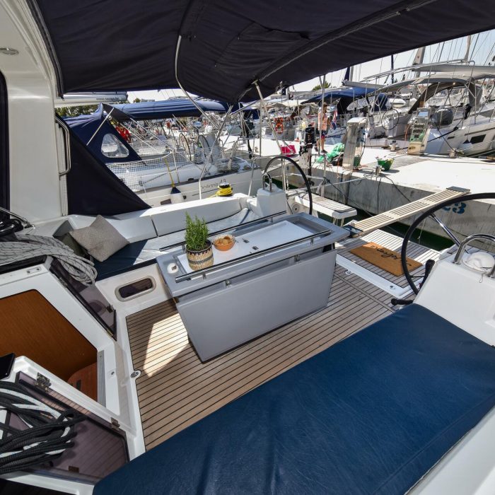4Play | Oceanis 41.1 photo 17
