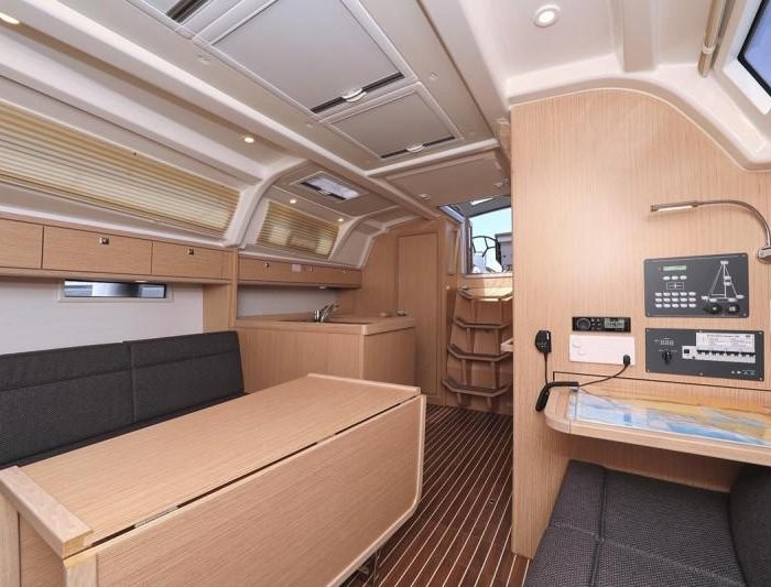 Sofija | Bavaria Cruiser 37 photo 6