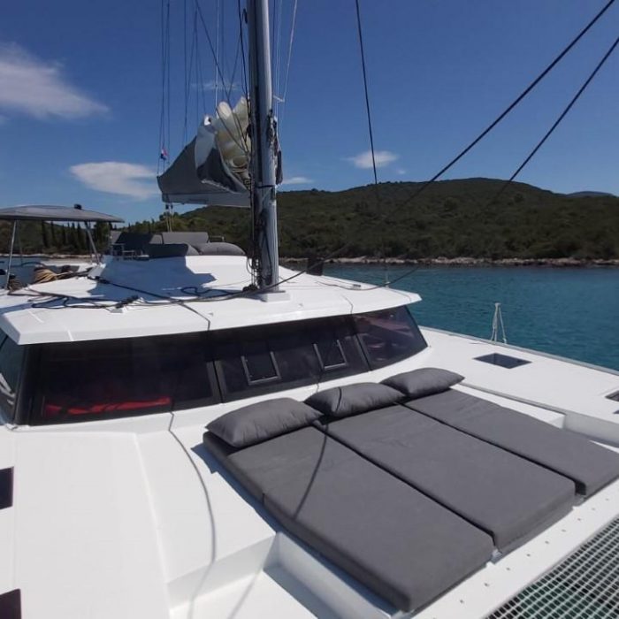 Desafinado | Fountaine Pajot Saona 47 Quintet - 5 + 1 cab. photo 4