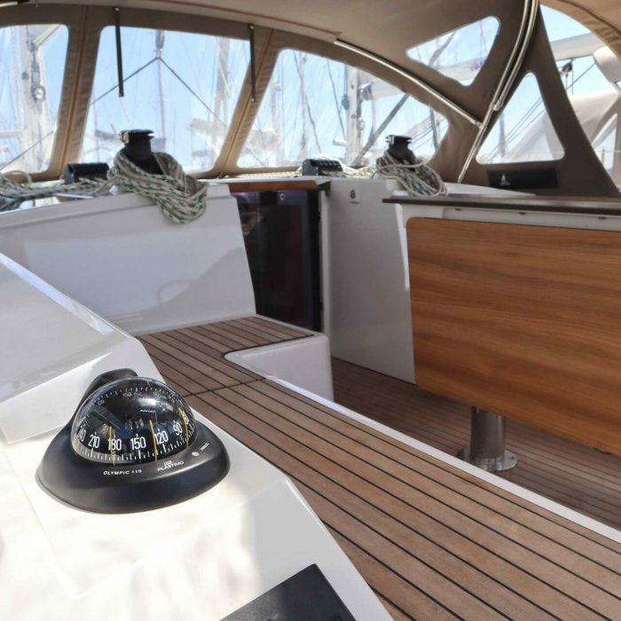Lima | Bavaria C42 photo 9