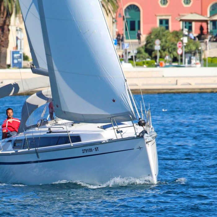 Bobara | Bavaria Cruiser 34 photo 5