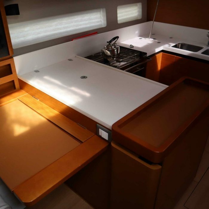 Diamond | Sun Odyssey 440 photo 30 Diamond | Sun Odyssey 440 photo 30