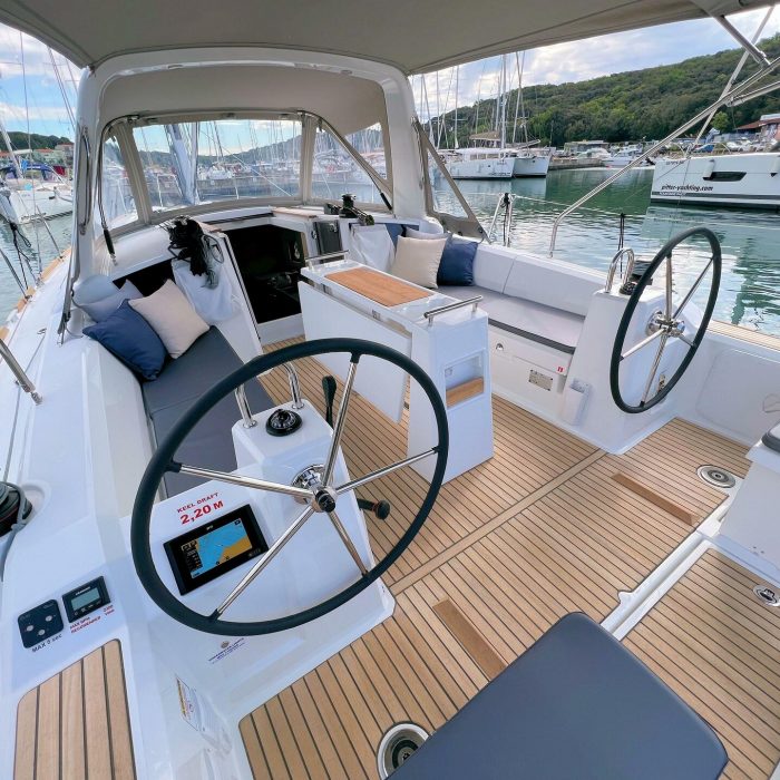 Jana | Oceanis 38.1 photo 3