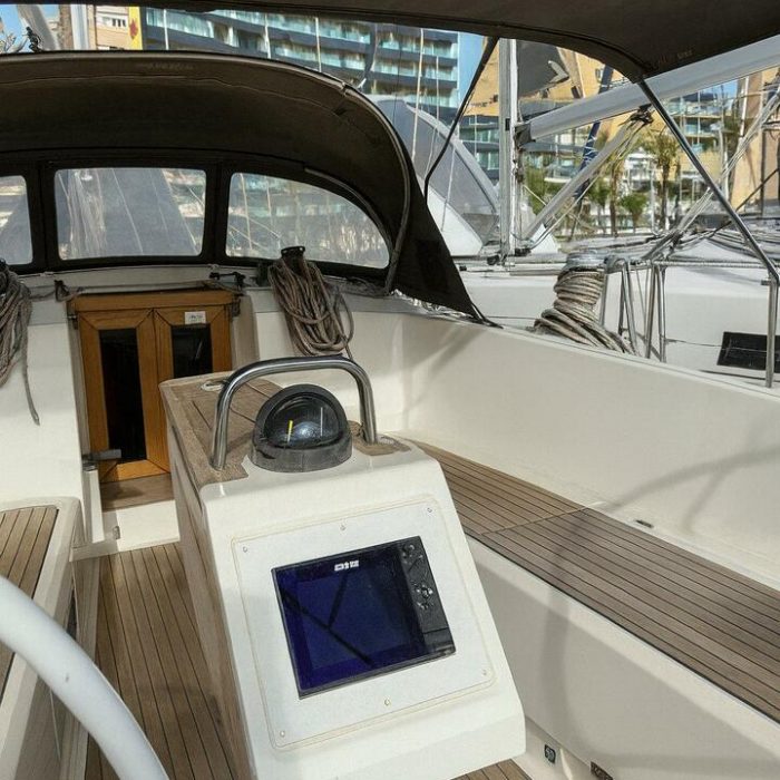 Bintan | Bavaria Cruiser 41 photo 5