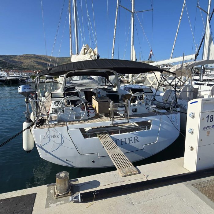 Esther | Oceanis 55 - 4 + 1 cab. photo 6