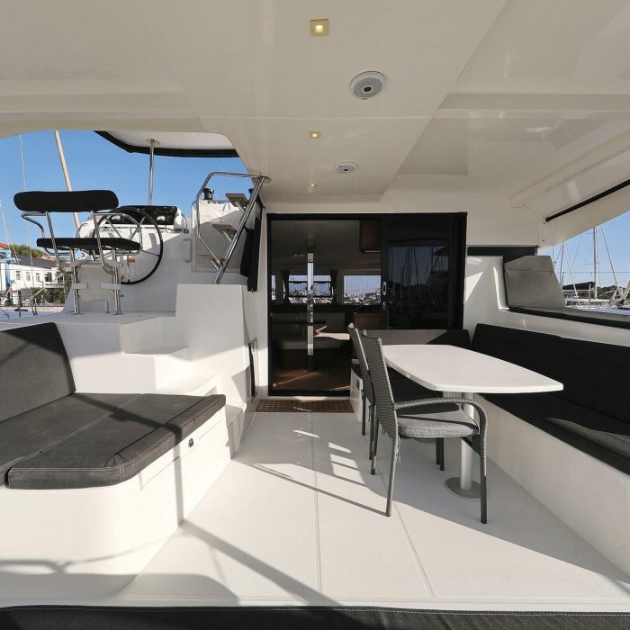Sapphire | Lagoon 42 photo 14