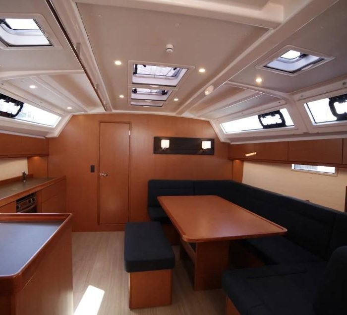 Sail Deneb | Bavaria 46 Cruiser photo 6