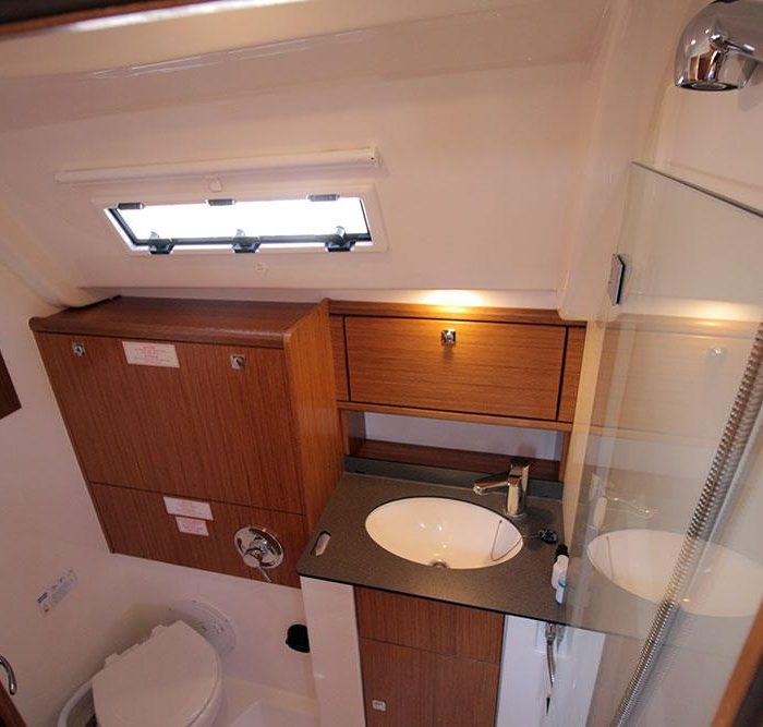 Firewall | Bavaria Cruiser 51 photo 11 Firewall | Bavaria Cruiser 51 photo 11
