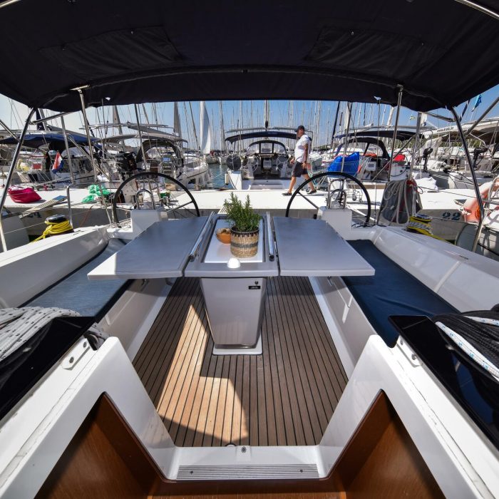 4Play | Oceanis 41.1 photo 14
