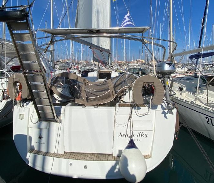 Sea and Sky | Sun Odyssey 439 photo 11