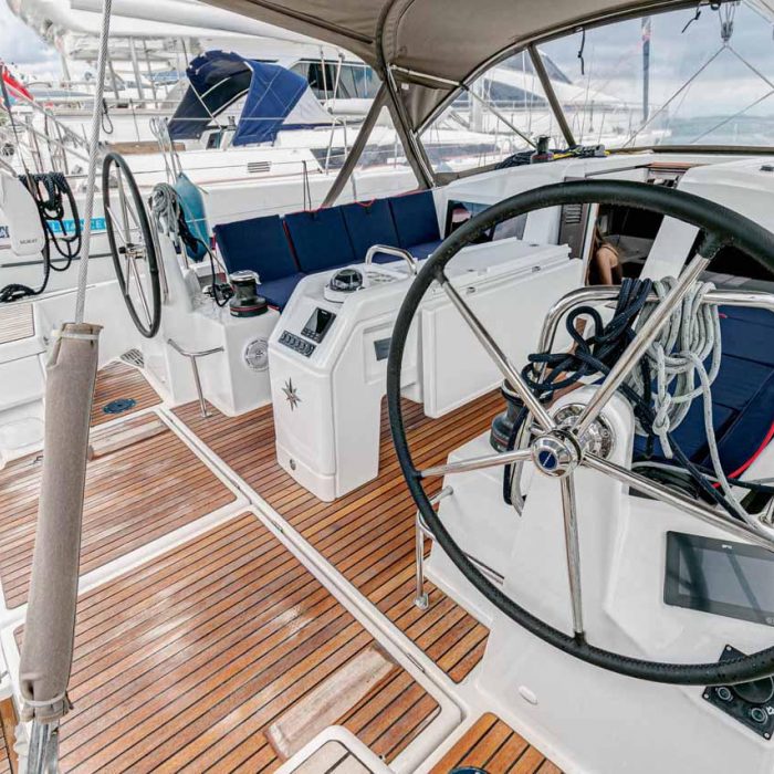 Mystic Blue | Sun Odyssey 440 photo 2
