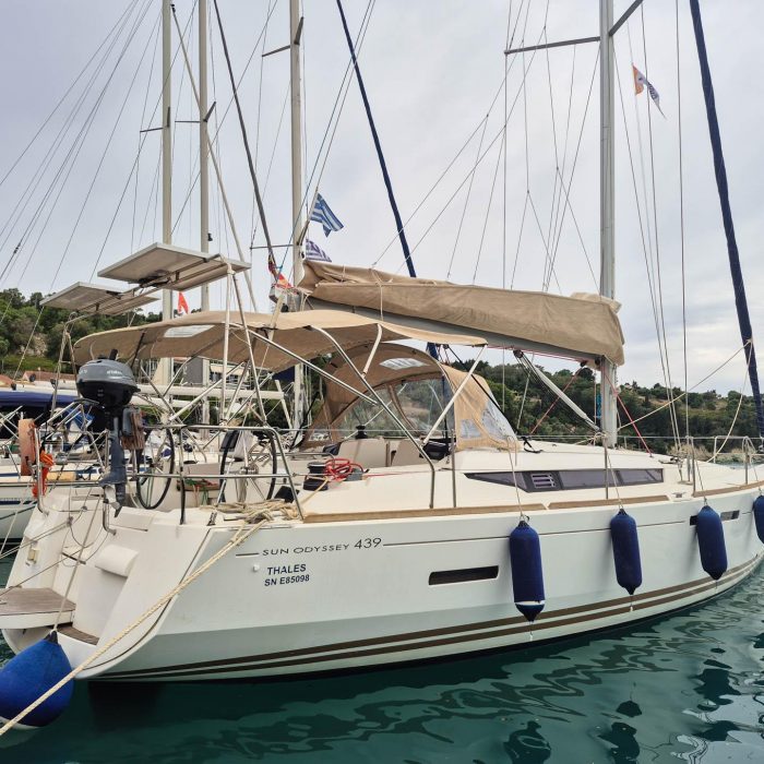 Thales | Sun Odyssey 439 photo 2 Thales | Sun Odyssey 439 photo 2