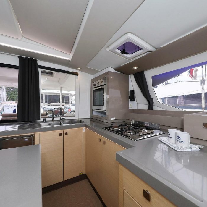 Martin V | Fountaine Pajot Saona 47 Quintet photo 40