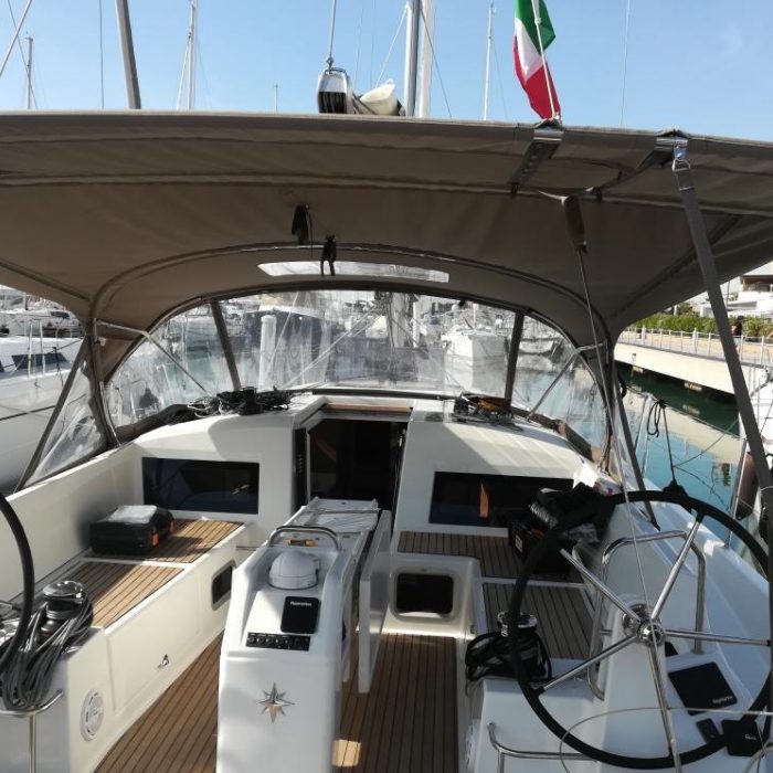 Frenetica | Sun Odyssey 440 photo 7