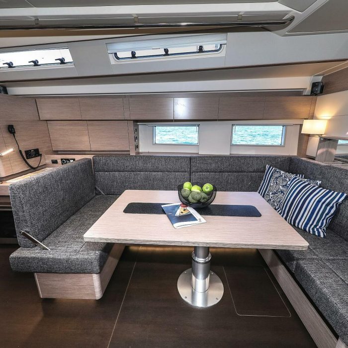 Hot Stuff | Hanse 588 photo 15