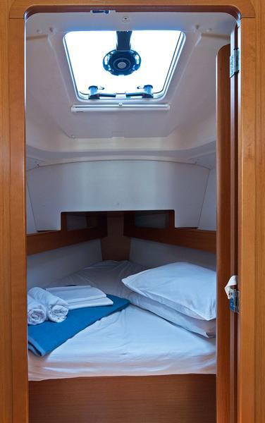 Buena Suerte | Sun Odyssey 33i photo 3