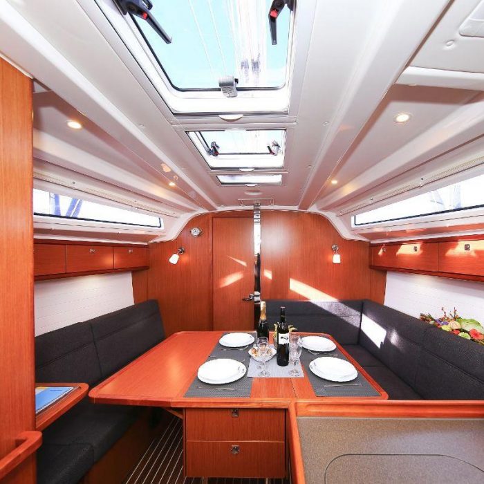 Bella Angelina | Bavaria Cruiser 37 photo 24