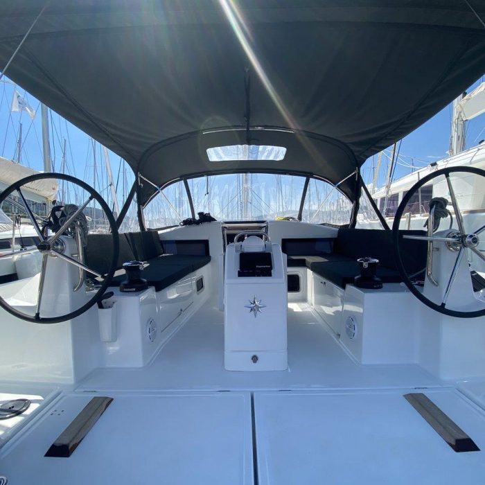 Lornia | Sun Odyssey 440 photo 11