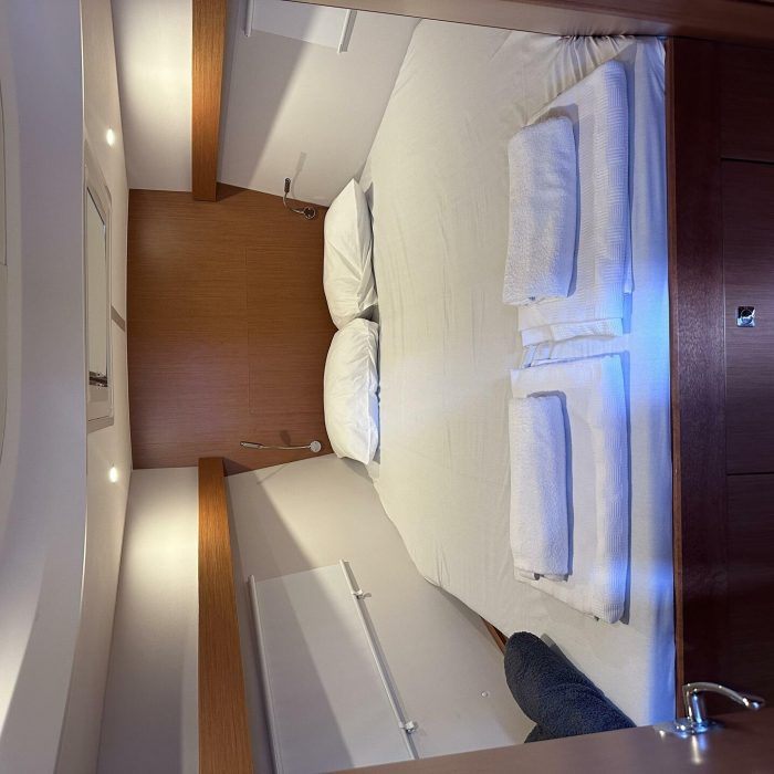 Sail Scorpius | Bavaria C42 photo 5