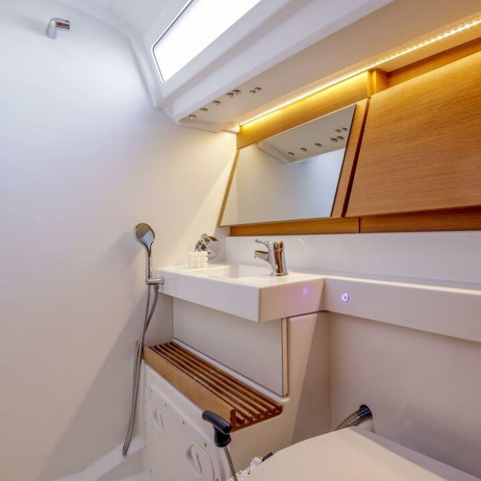 THOUSAND SUNNY | Sun Odyssey 440 photo 14