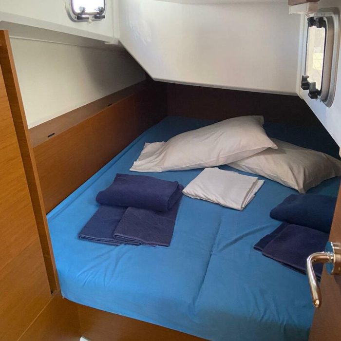 Philippa | Sun Odyssey 380 photo 10